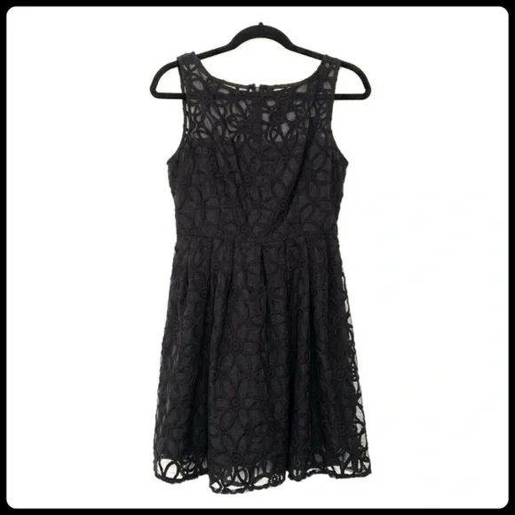 ❌UNAVAILABLE❌BB Dakota cocktail dress - Picture 3 of 7